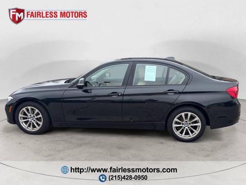 Black Sapphire Metallic 2017 BMW 320 i