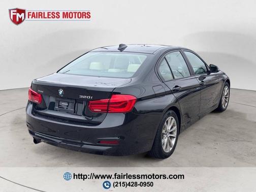 Black Sapphire Metallic 2017 BMW 320 i