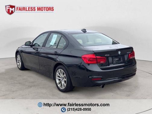 Black Sapphire Metallic 2017 BMW 320 i
