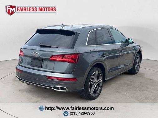 Daytona Gray Pearl Effect 2018 Audi SQ5 3.0T Premium Plus