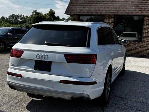 2019 Audi Q7 55 Premium Plus