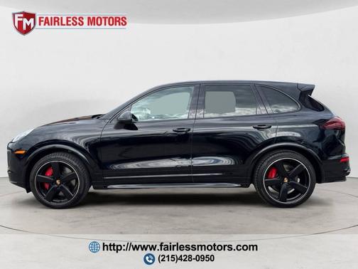 2016 Porsche Cayenne GTS