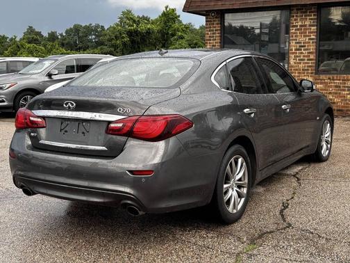 2015 INFINITI Q70 3.7X