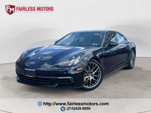 2017 Porsche Panamera 4