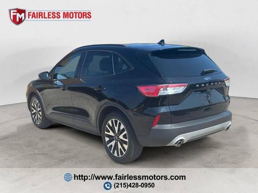2020 Ford Escape SE