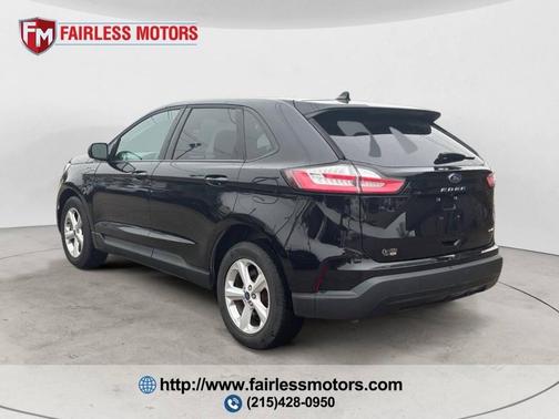 2022 Ford Edge SE