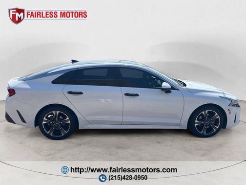 Glacial White Pearl 2022 Kia K5 EX