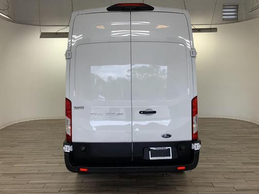 Oxford White 2023 Ford Transit-250 Base