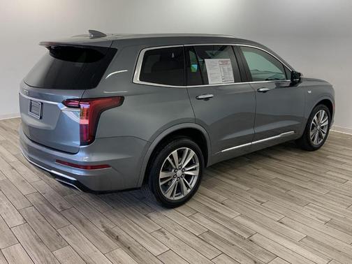 Satin Steel Metallic 2022 Cadillac XT6 Premium Luxury AWD