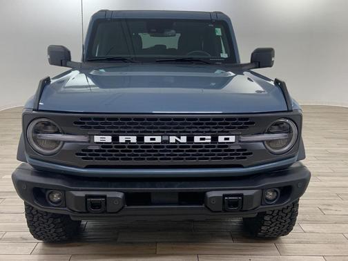 Azure Gray Metallic 2023 Ford Bronco Badlands