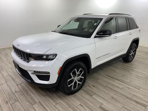 Bright White Clearcoat 2024 Jeep Grand Cherokee Limited