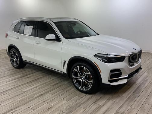 Alpine White 2023 BMW X5 xDrive40i