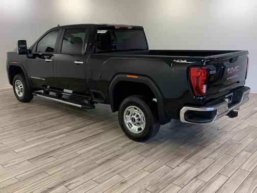 Onyx Black 2024 GMC Sierra 2500 Pro