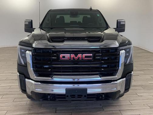 Onyx Black 2024 GMC Sierra 2500 Pro