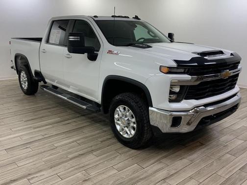 Summit White 2024 Chevrolet Silverado 3500 LT