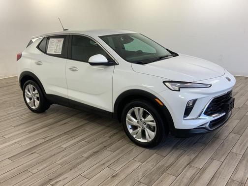 Summit White 2025 Buick Encore GX Preferred