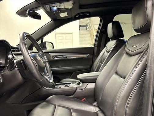 2023 Cadillac XT6 Luxury FWD