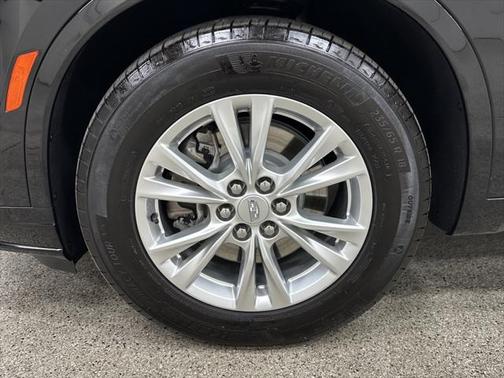 2023 Cadillac XT6 Luxury FWD