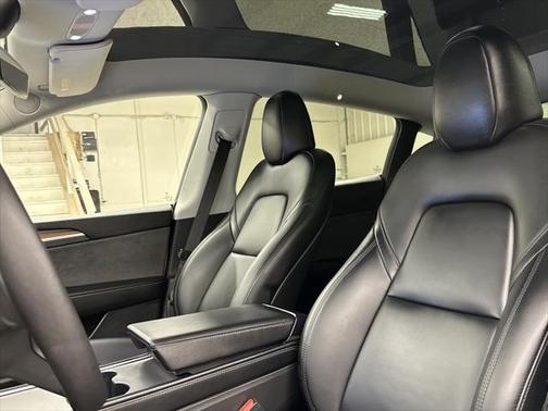 2023 Tesla Model Y AWD