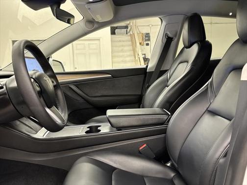 2023 Tesla Model Y AWD