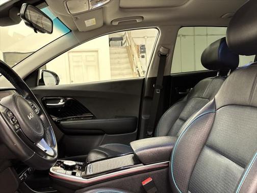 2022 Kia Niro EV EX Premium