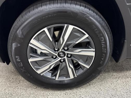 2024 Hyundai TUCSON Hybrid Blue