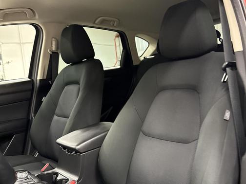 2020 Mazda CX-5 Sport