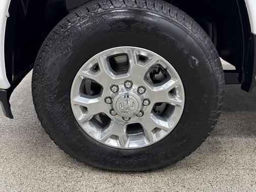 2024 RAM 2500 Laramie Crew Cab 4x4 6'4' Box