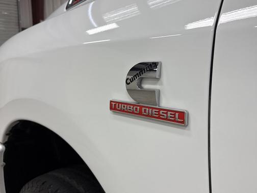 2024 RAM 2500 Laramie Crew Cab 4x4 6'4' Box