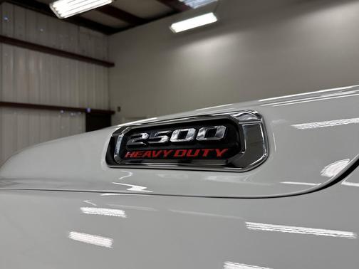 2022 RAM 2500 Big Horn Crew Cab 4x4 6'4' Box