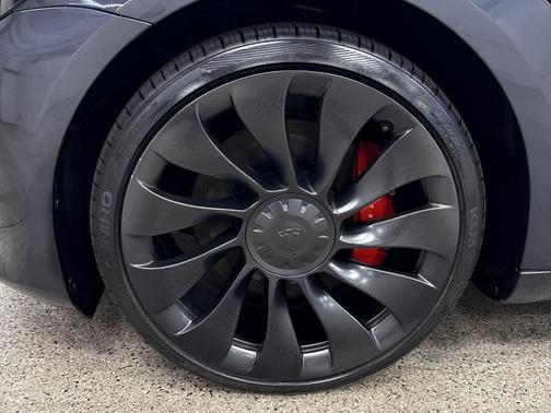 2023 Tesla Model 3 Performance