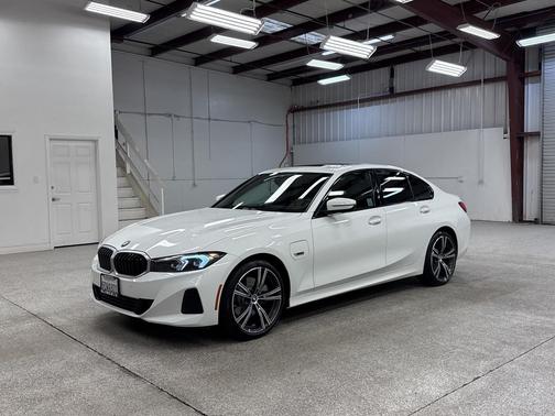 2023 BMW 330e Base