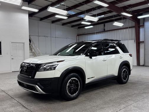 2024 Nissan Pathfinder Rock Creek 4WD