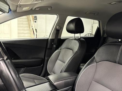 2022 Kia Niro EV EX