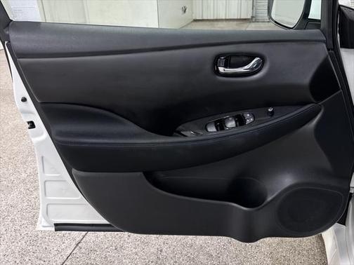 2020 Nissan Leaf SV PLUS 62 kWh
