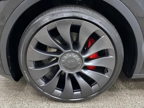 2025 Tesla Model Y Performance Dual Motor All-Wheel Drive