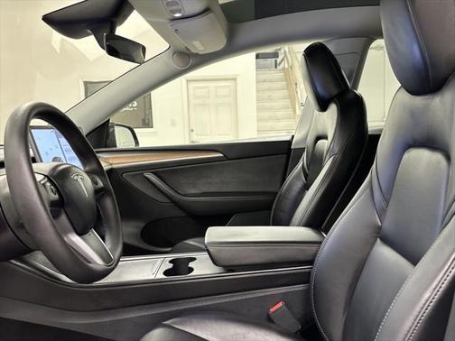 2025 Tesla Model Y Performance Dual Motor All-Wheel Drive
