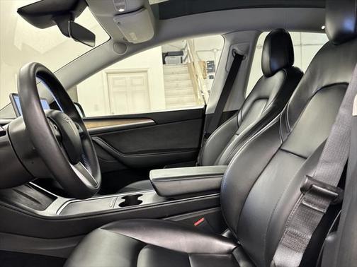 2024 Tesla Model Y Long Range Dual Motor All-Wheel Drive