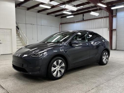 2024 Tesla Model Y Long Range Dual Motor All-Wheel Drive