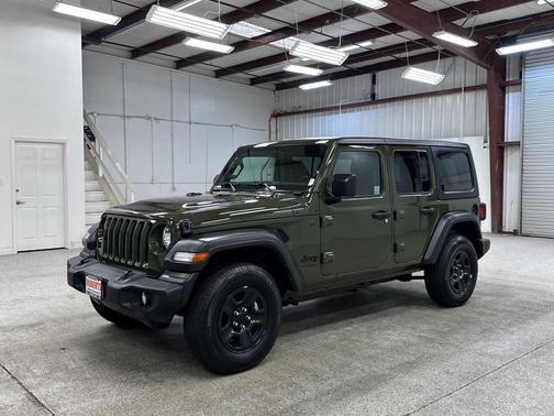 2022 Jeep Wrangler Unlimited Sport