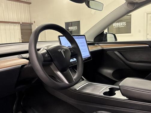 2024 Tesla Model Y Long Range Dual Motor All-Wheel Drive