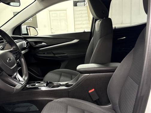 2023 Chevrolet Bolt EUV FWD LT