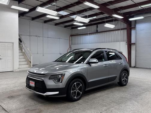 2023 Kia Niro Plug-In Hybrid EX