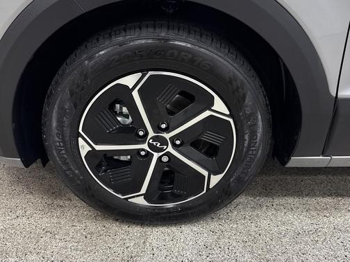 2023 Kia Niro Plug-In Hybrid EX