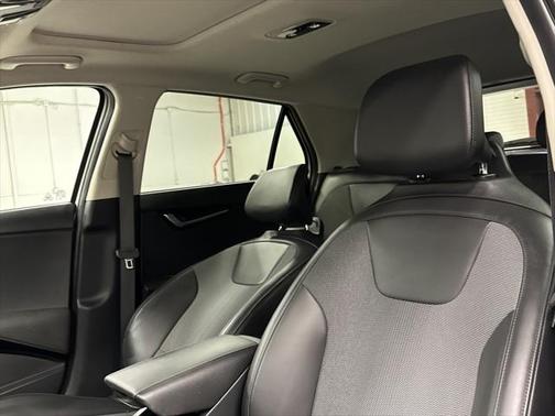 2023 Kia Niro Touring