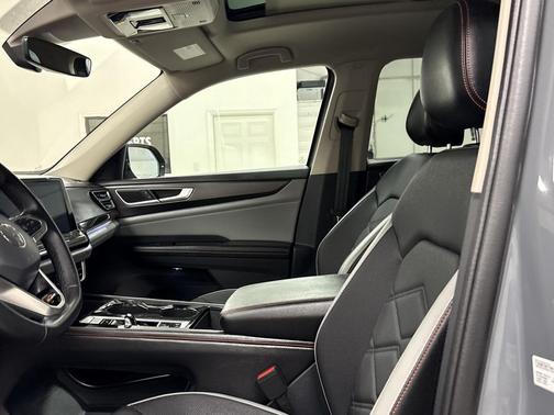 2024 Volkswagen Atlas 2.0T SEL