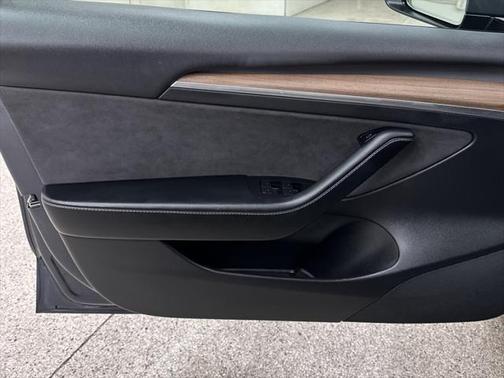 2022 Tesla Model 3 Standard Range