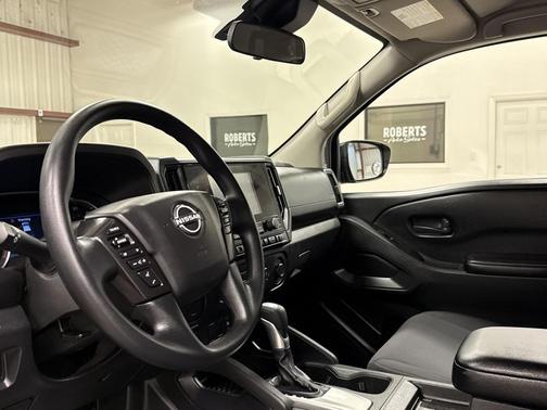 2025 Nissan Frontier S