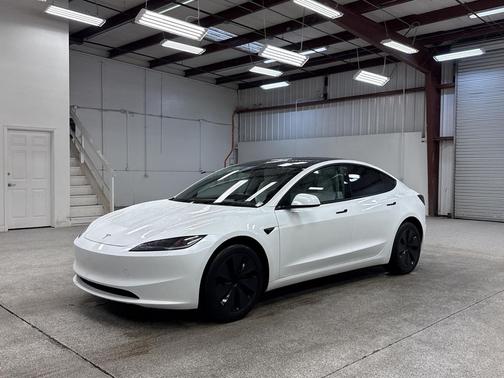 2024 Tesla Model 3 Long Range
