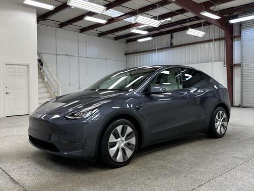 2022 Tesla Model Y Long Range Dual Motor All-Wheel Drive